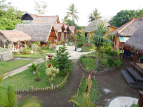 Отель Kampung Meno Bungalows  Pemenang